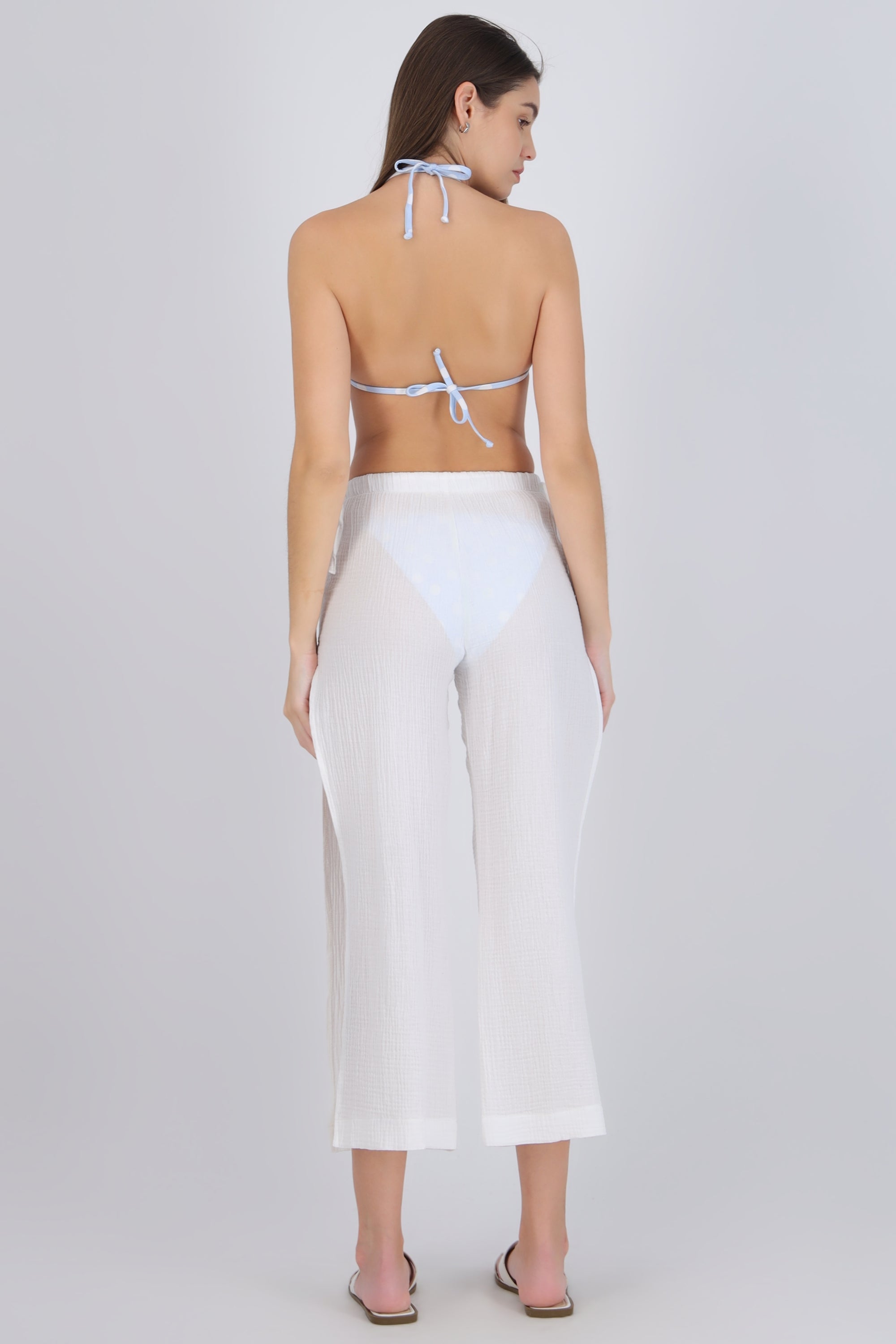 Pantalón aberturas detalle jaretas
