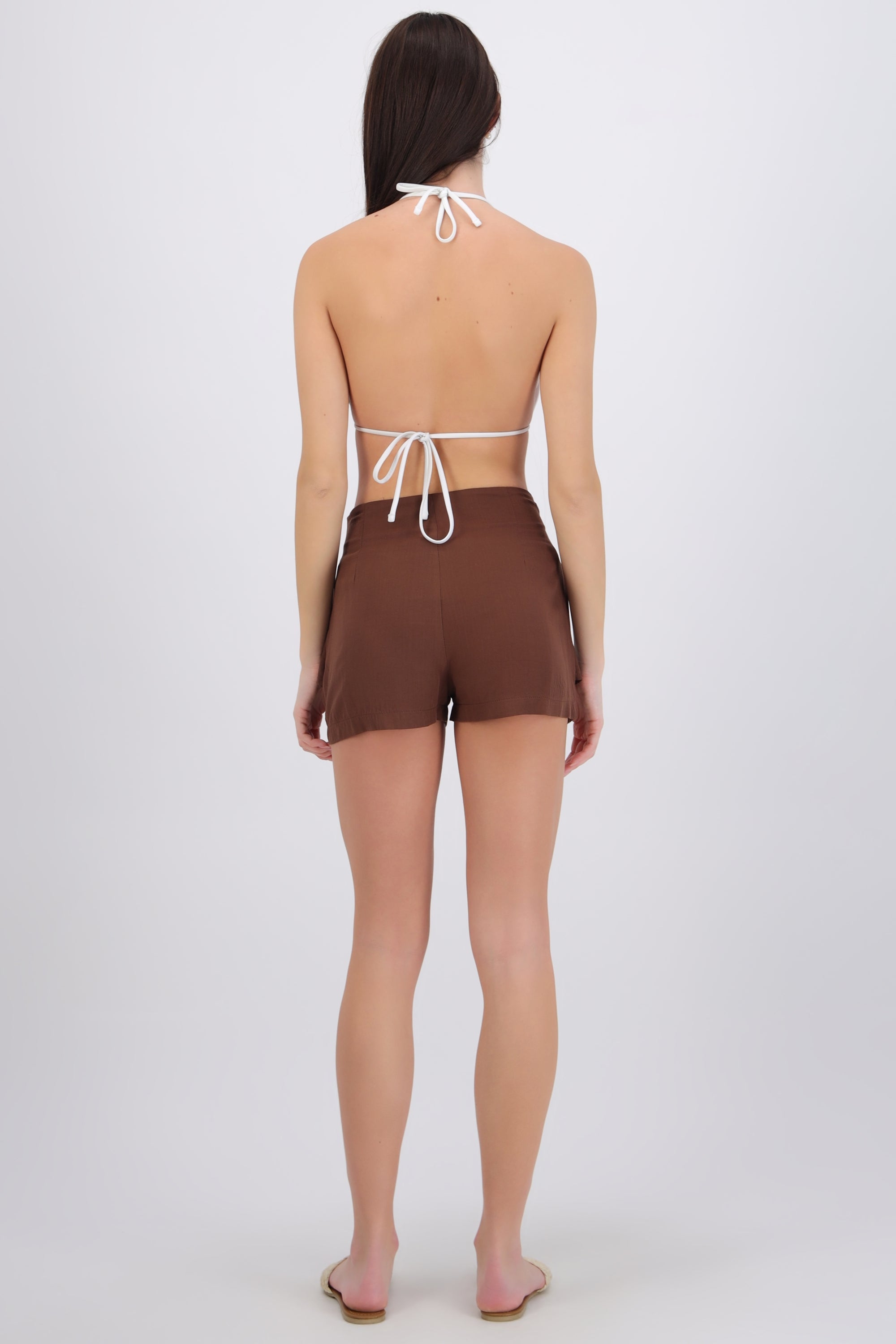 Short envolvente nudo