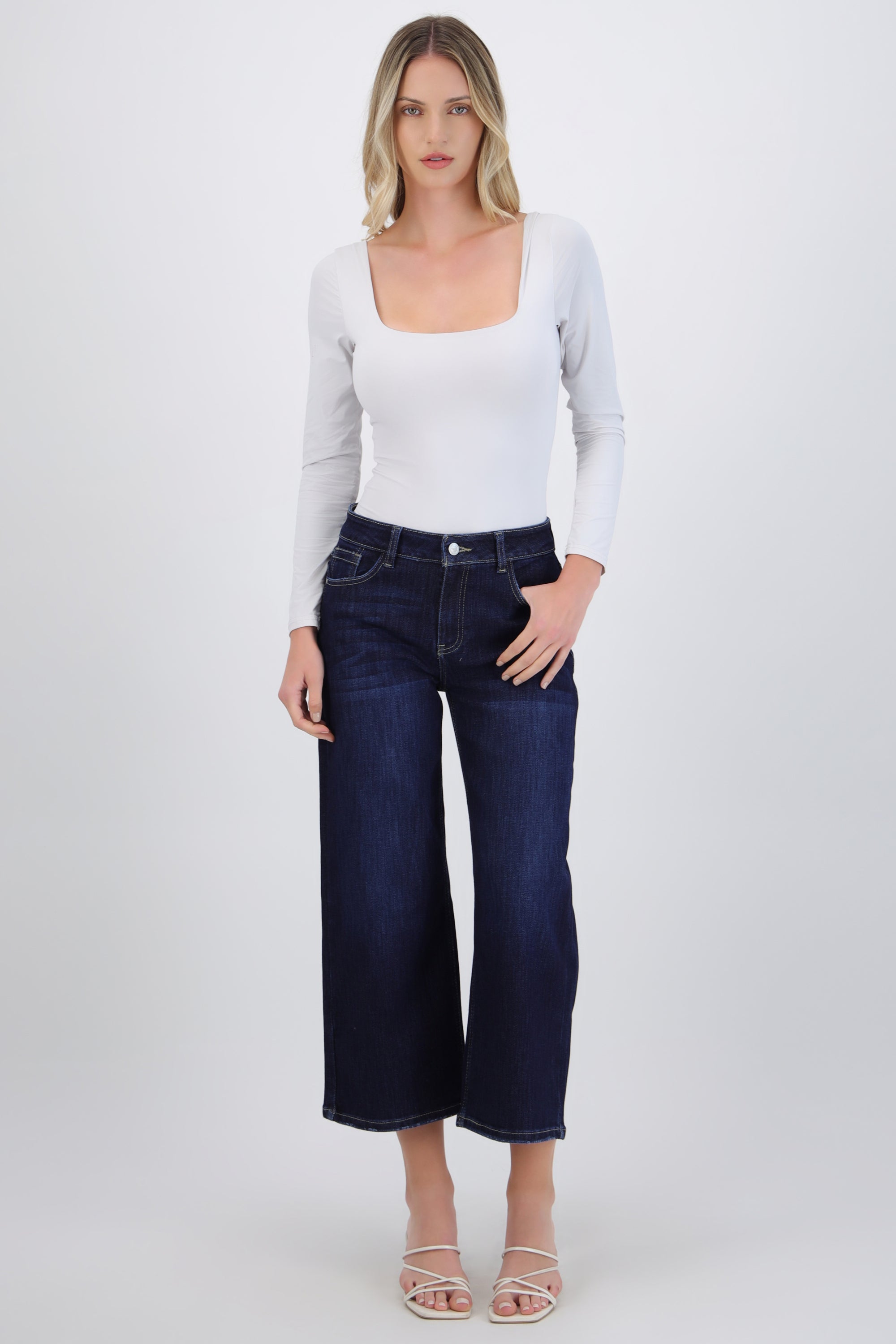 Jeans cropped dobladillo