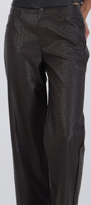 Pantalon pu con textura