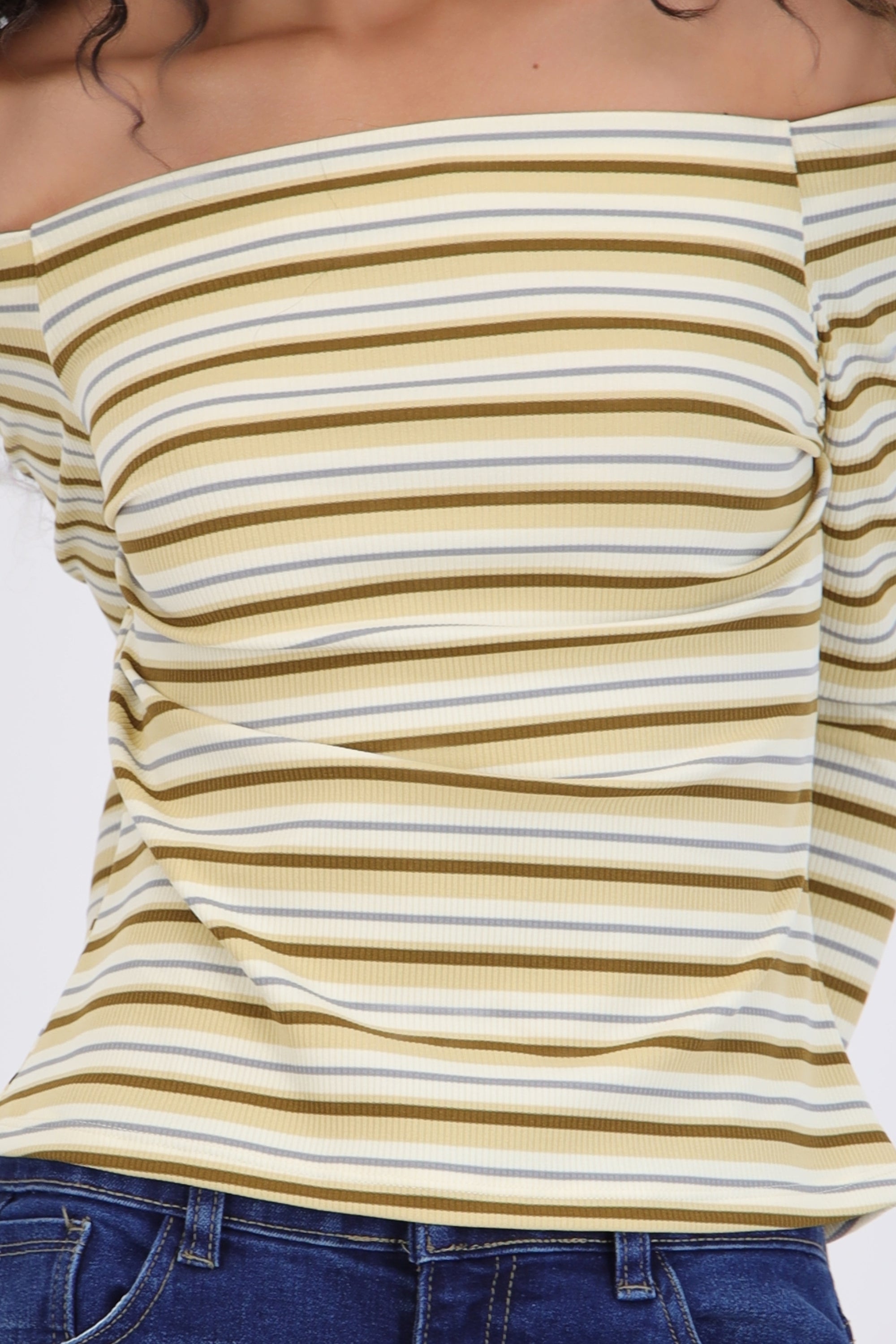 Top rayas off shoulder