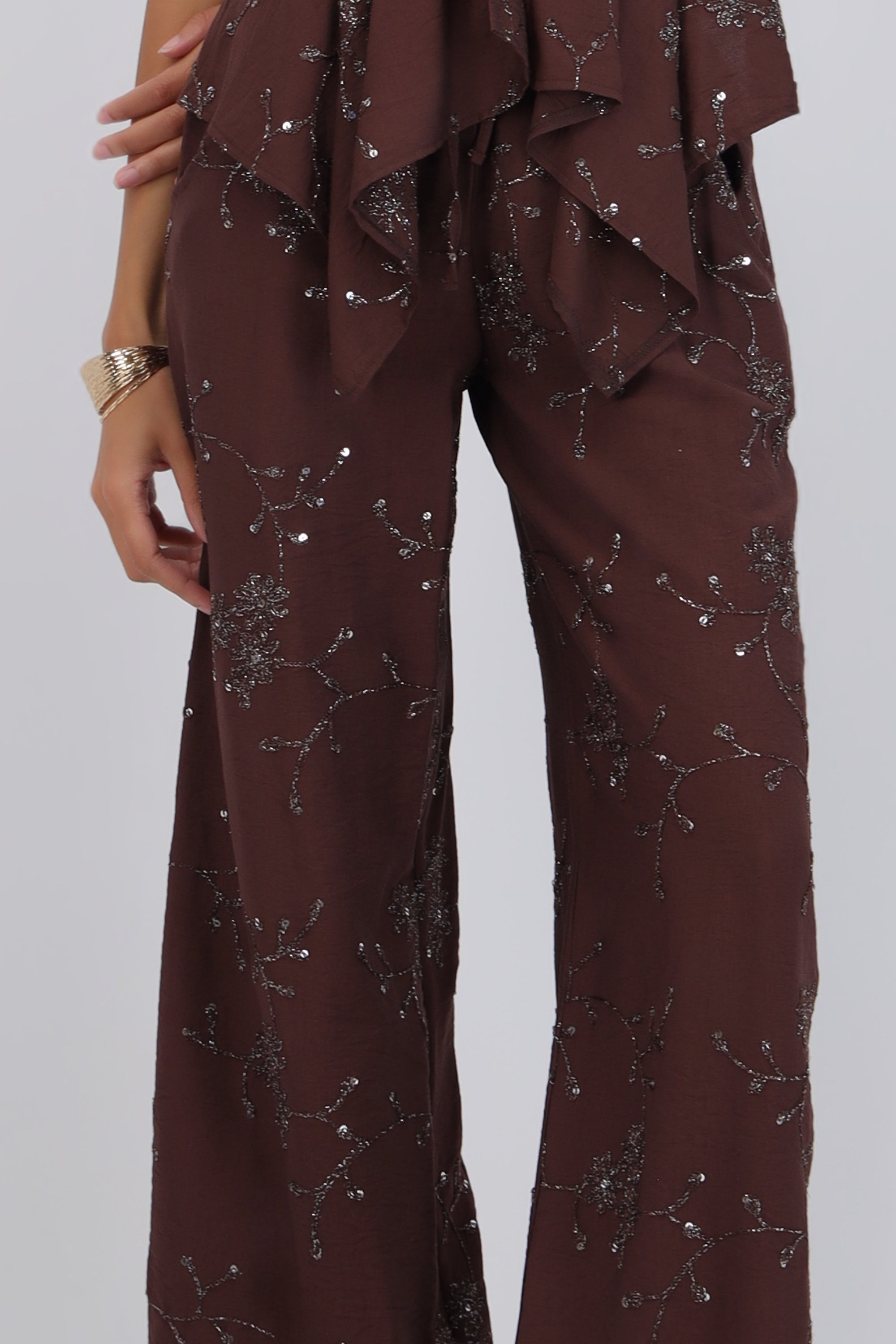 Pantalón con jareta flores lentejuelas