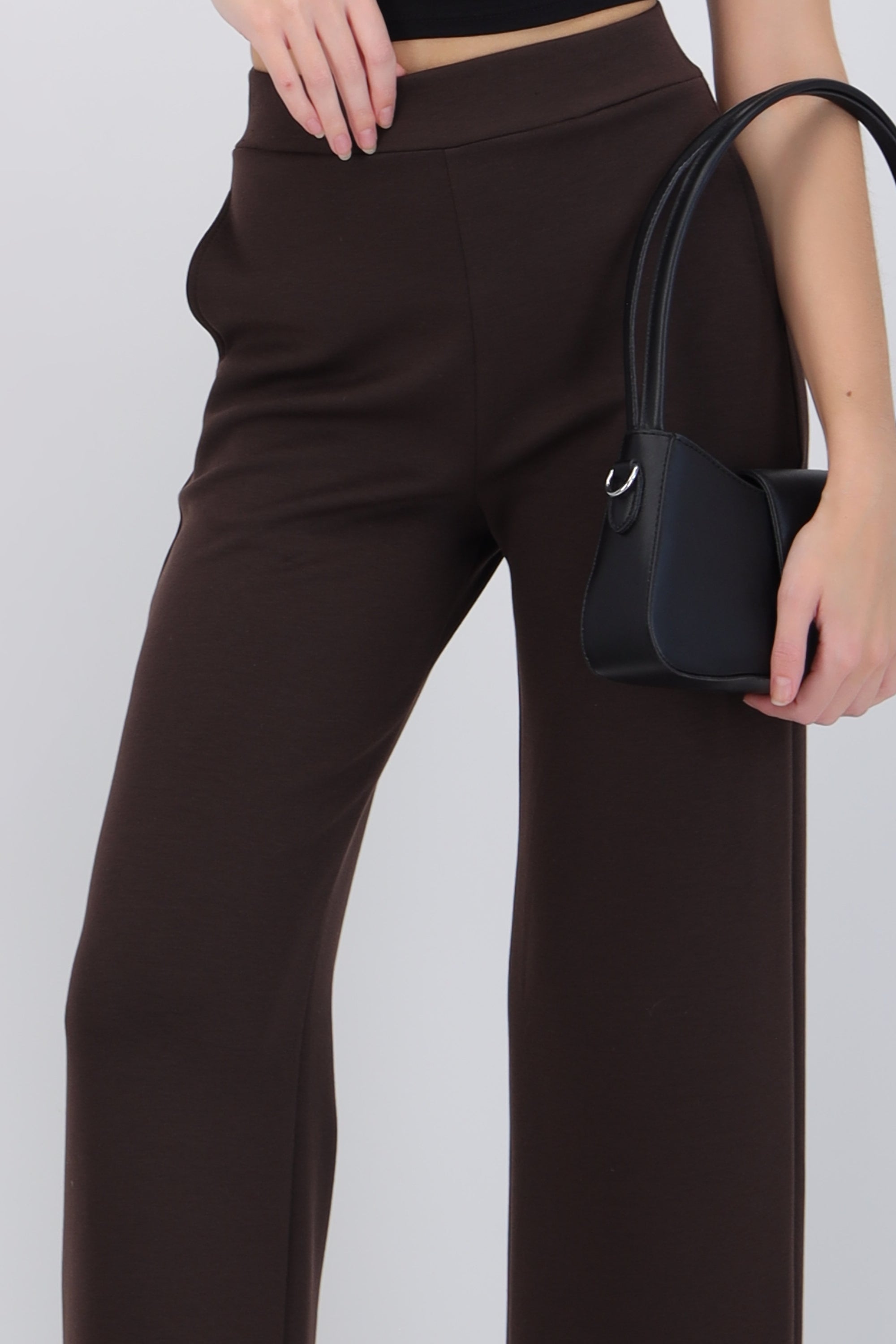 Pants lisos con bolsas
