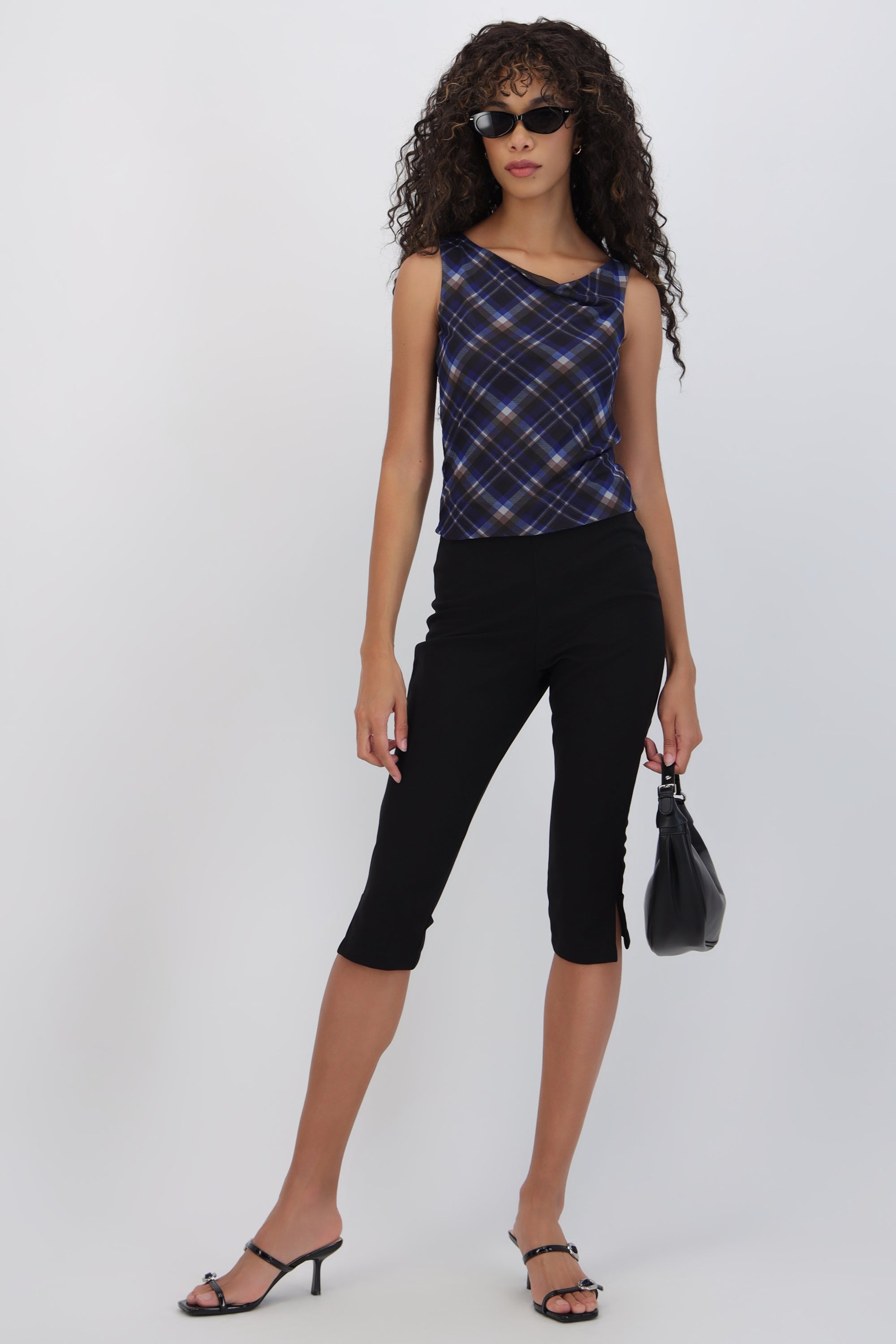 Pantalon capri liso
