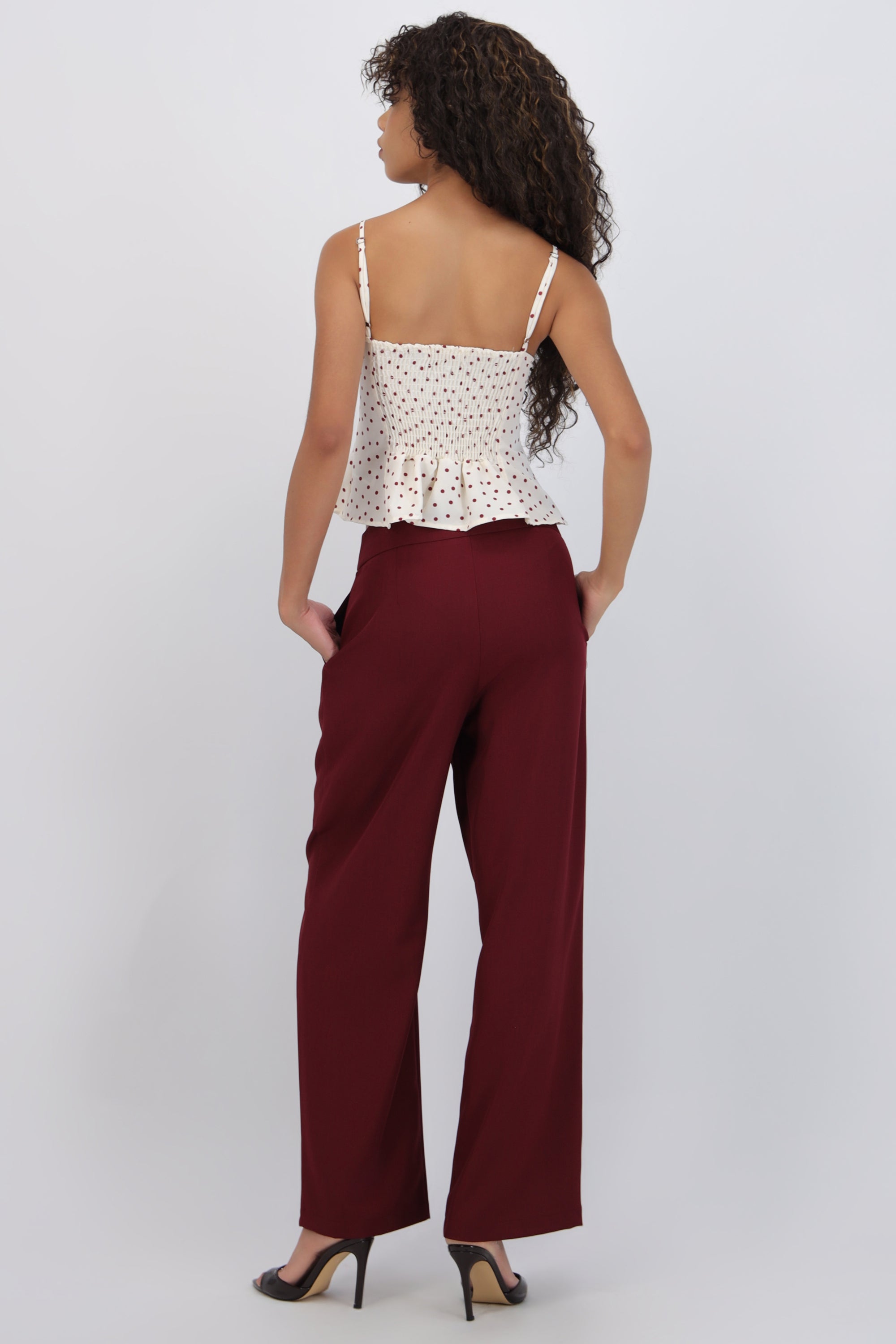 Pantalon con pinzas wide leg
