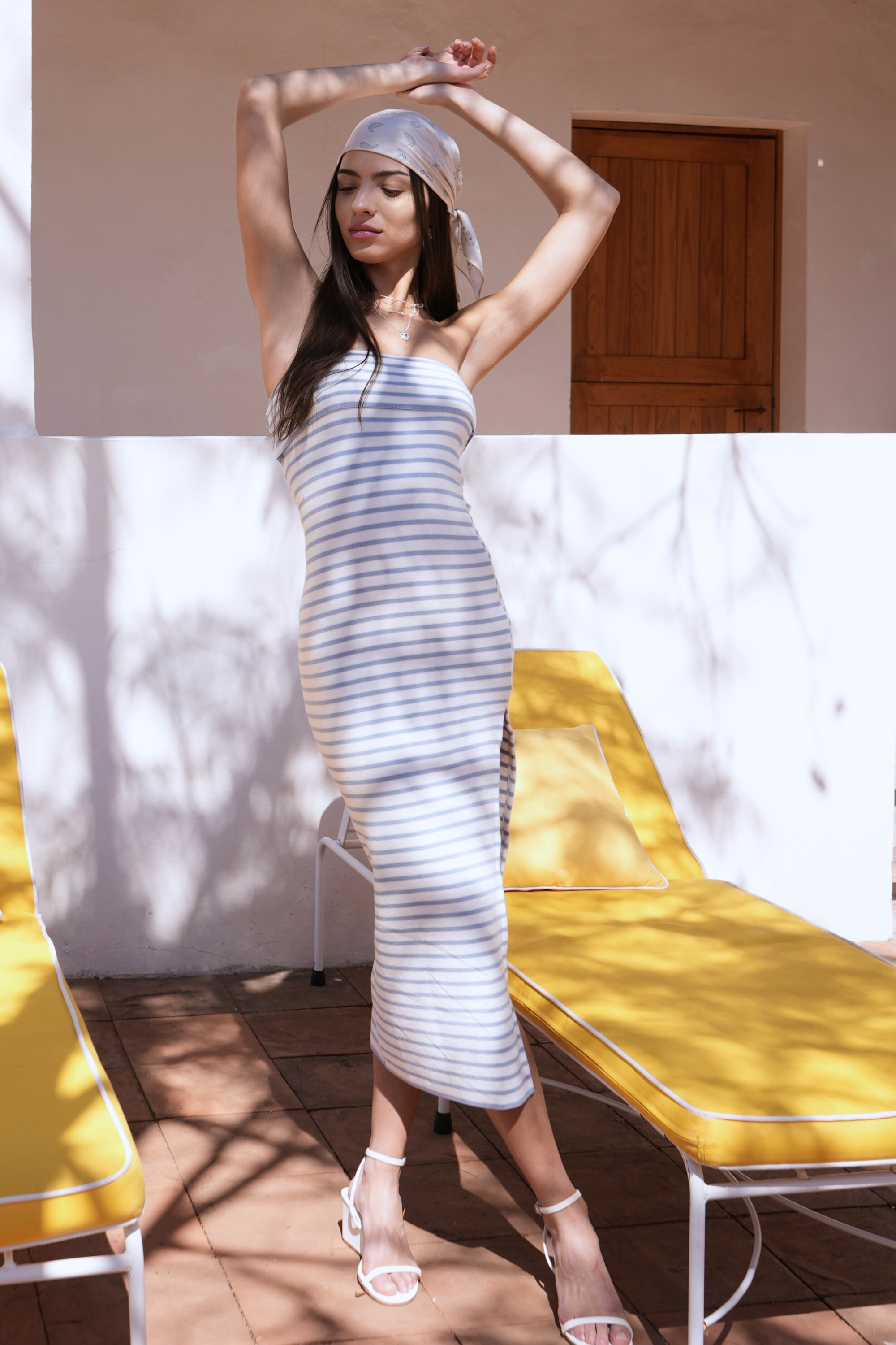 VESTIDO MAXI DET DOBLEZ KNI AZUL PASTEL