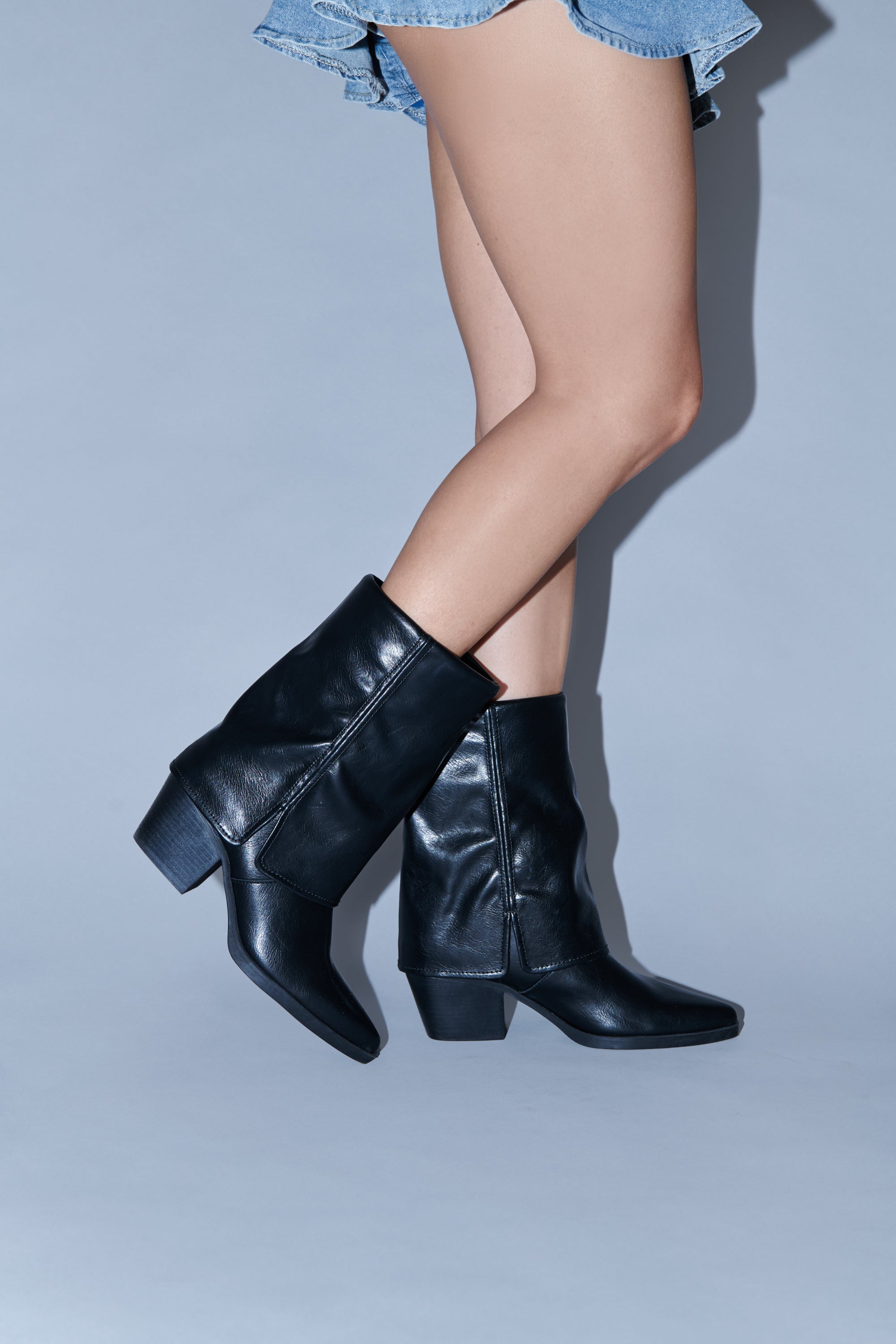 BOTA FUNDA POINTY NEGRO