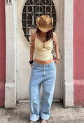 Blusa de tirantes de flores luminosas