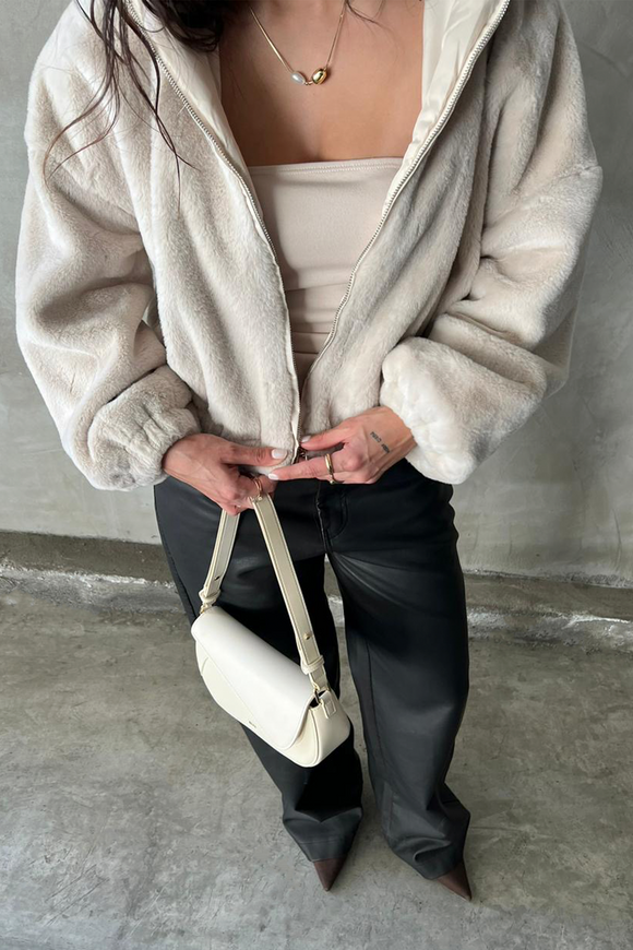 Bomber peluche con gorro