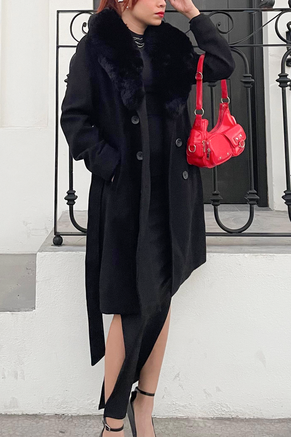 Abrigo largo detalle peluche