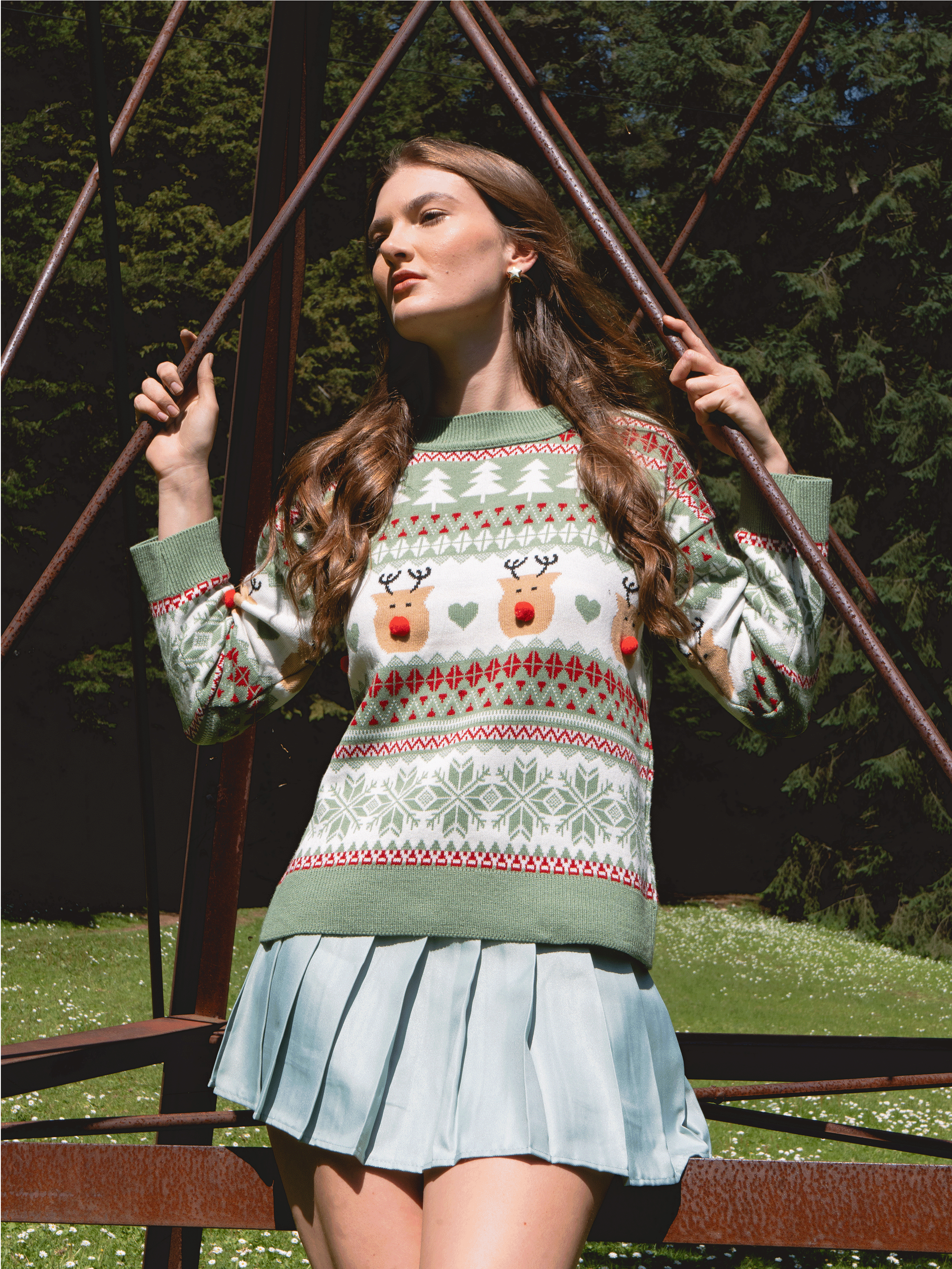 Suéter navideño reno nariz pompón VERDE COMBO