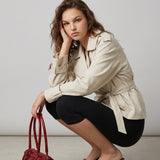 Estos tacones kitten pep toe croco son la elección ideal para elevar tu look sin complicaciones. Su diseño versátil se adapta tanto días casuales como salidas con amigas.